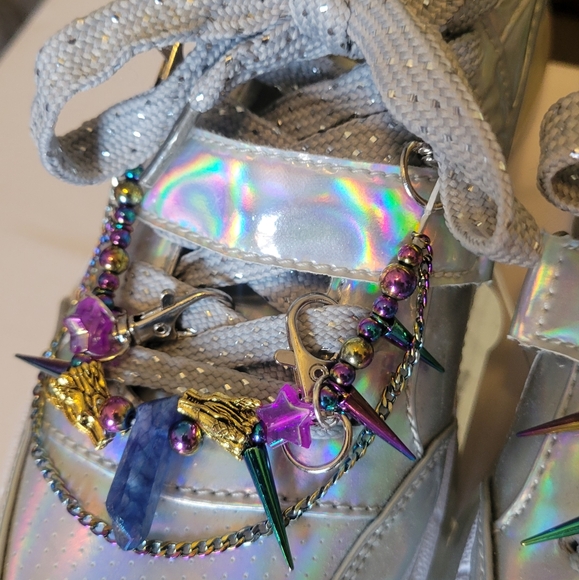 YRU dolls kill aire silver platform sneakers Space Alien Shoe Chain Charm 8 New - Picture 3 of 16